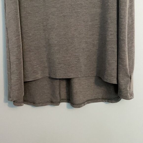 Athleta small Grey Sleeveless Tencell top - Picture 3 of 5